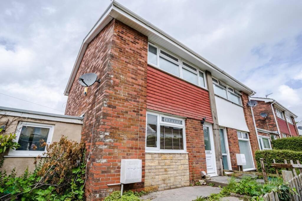 Off Road Parking, Smart Tv In Each Room! Swansea Esterno foto