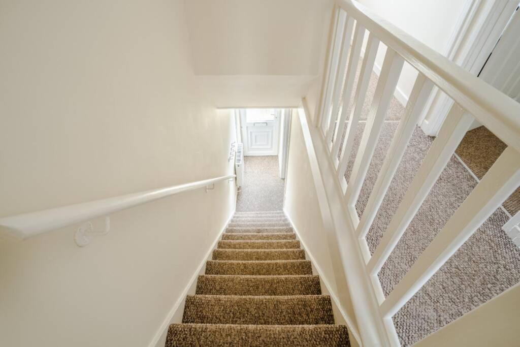 Off Road Parking, Smart Tv In Each Room! Swansea Esterno foto
