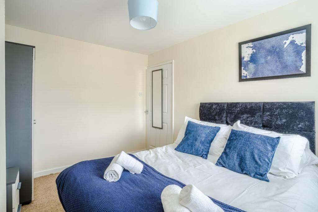 Off Road Parking, Smart Tv In Each Room! Swansea Esterno foto