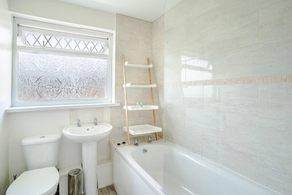 Off Road Parking, Smart Tv In Each Room! Swansea Esterno foto